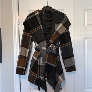 Plaid coat with waist tie